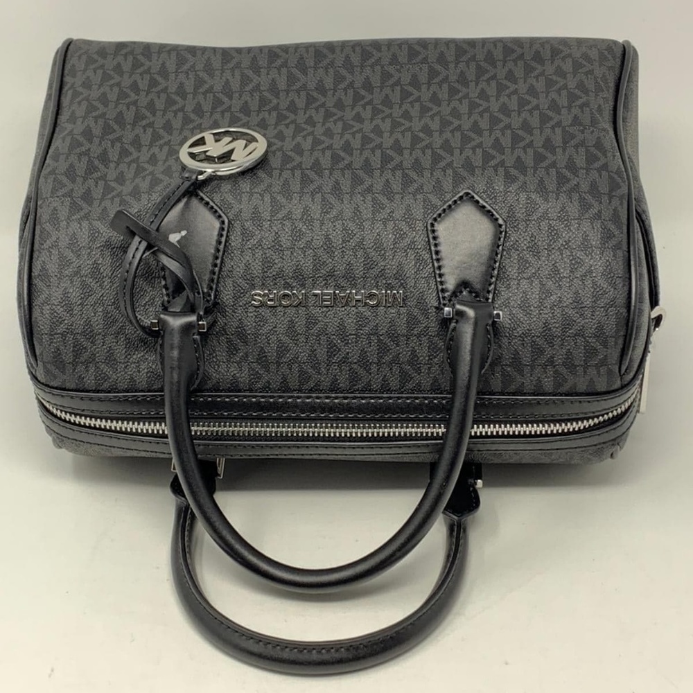 100% Auth MICHAEL Michael Kors Crossbody Bag - Picture 4 of 8